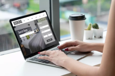 booking hotels online